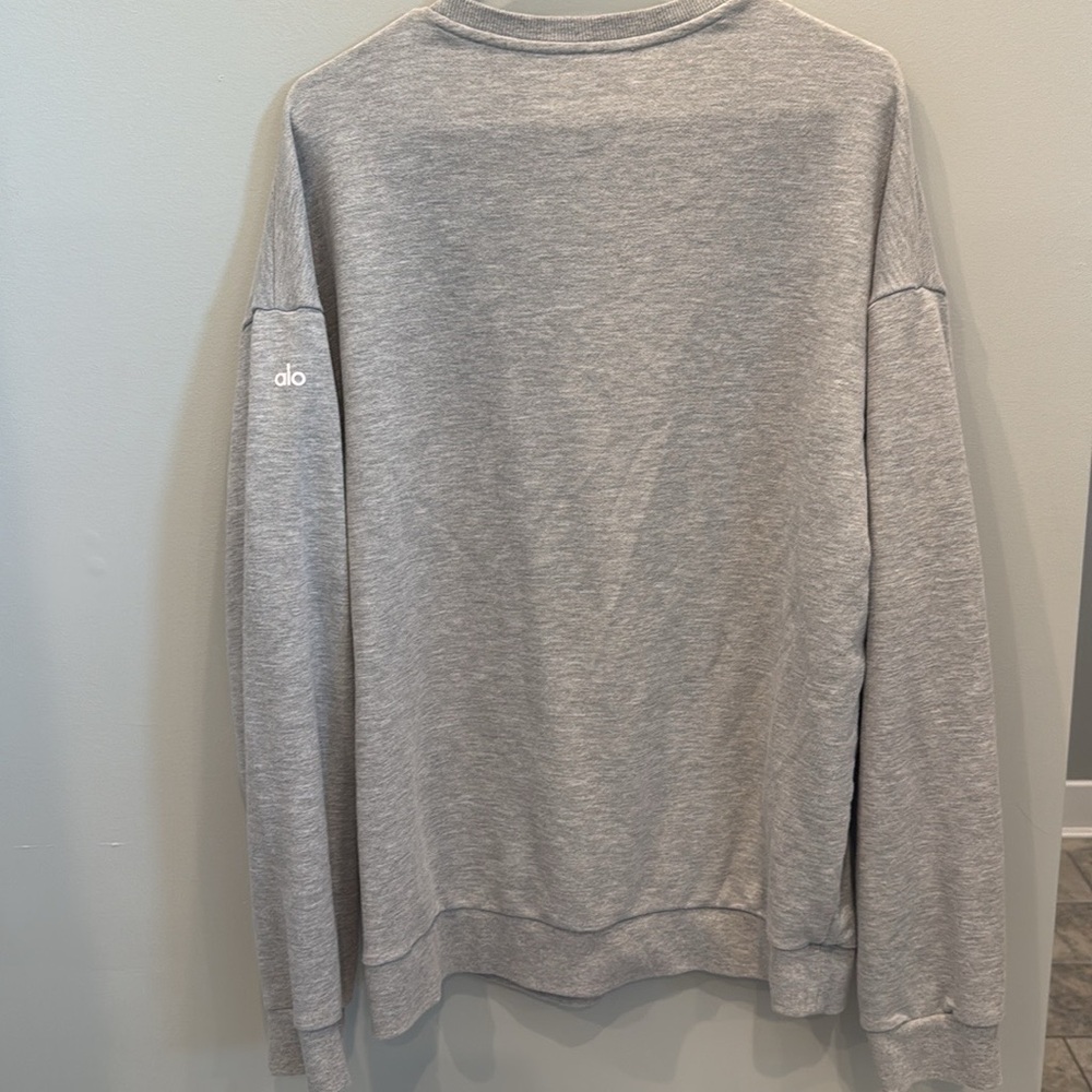 Alo Yoga crew neck pullover
